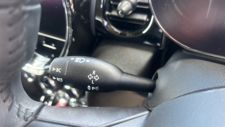 MINI Hatchback 1.5 Cooper Classic Premium 3dr Petrol Hatchback